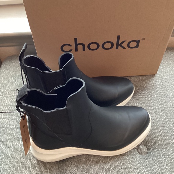 Chooka Bellevue Waterproof Chelsea Boot (Women) 7M - Picture 1 of 10